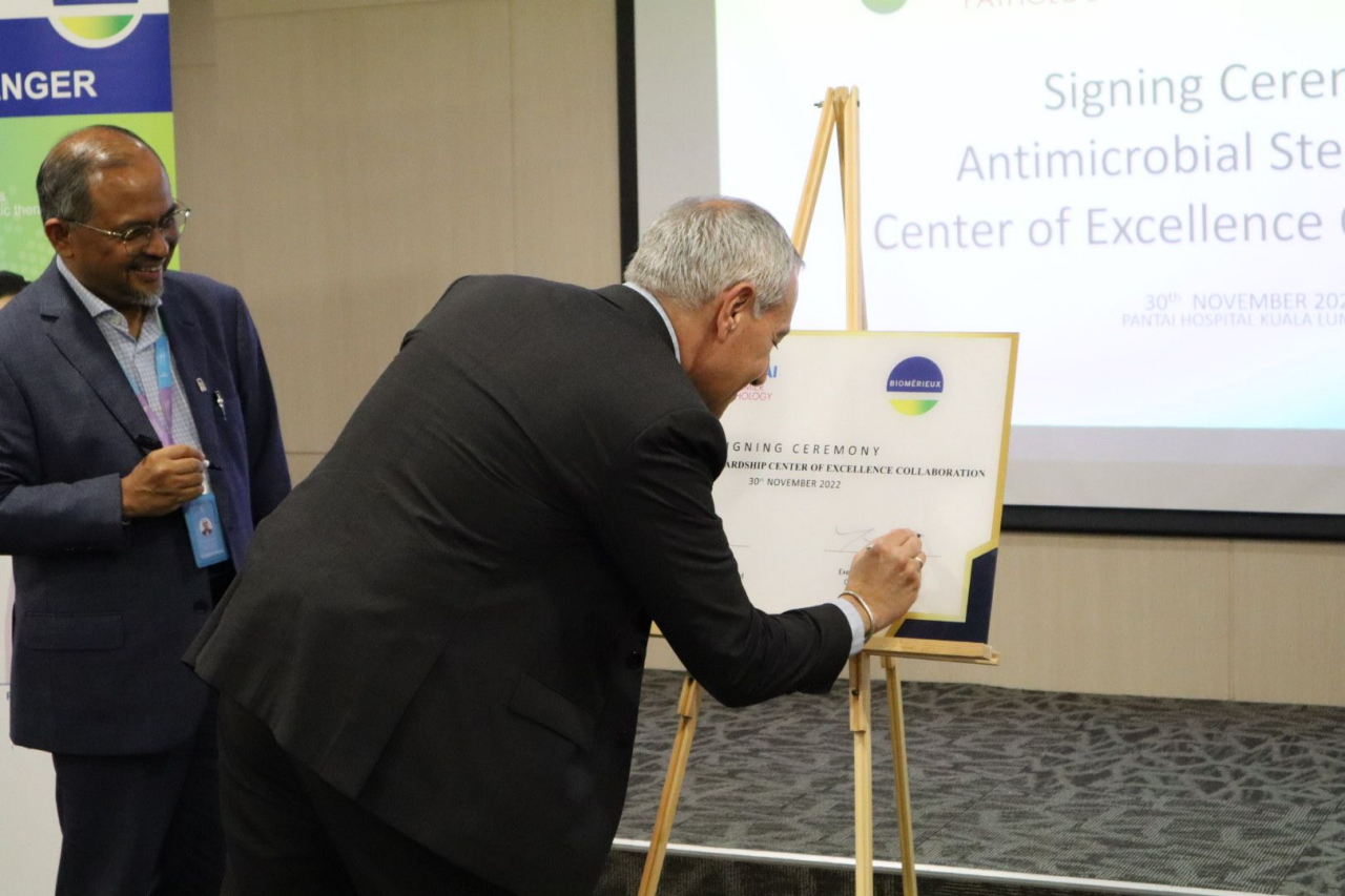 In December 2022, Pantai Premier Pathology- Pantai Hospital Kuala Lumpur and bioMérieux signed officialized their collaboration through a Center of Excellence.